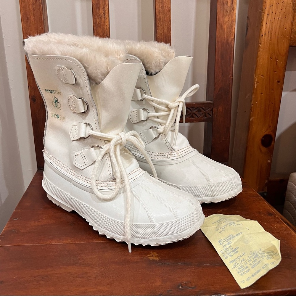 Vintage Sorel White Snow Boots!